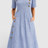 Lina – Vestido con detalles de botones