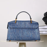 Celeste | Tote Mala Estampado Cobra Relieve Cuero Vegano